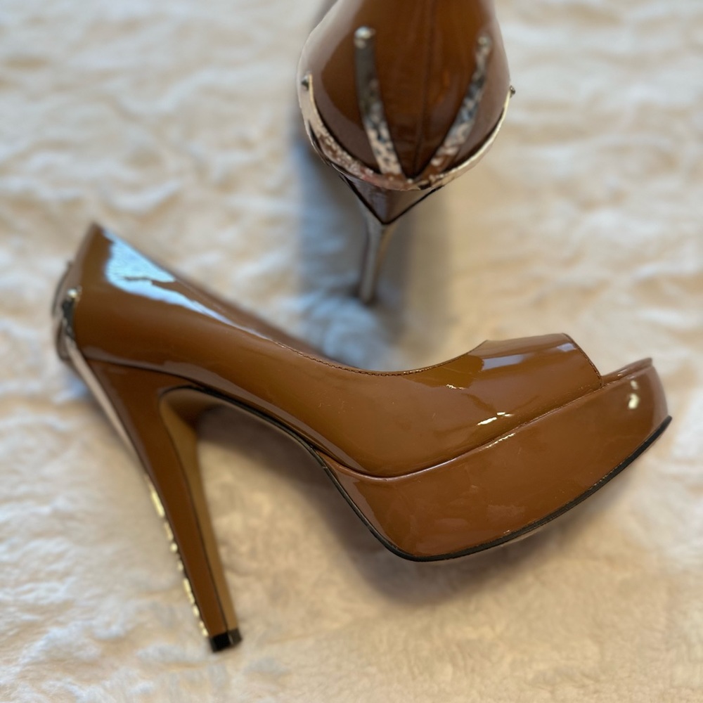 Vince Camuto by Women's Pumps size 7.5